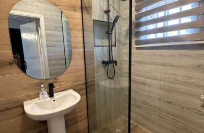 Fully Furnished 1 bedroom Serviced Apartment