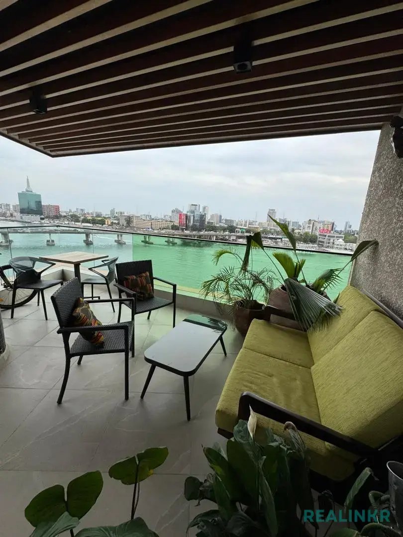 Fully Furnished Waterfront 1 bedroom Serviced Apartment