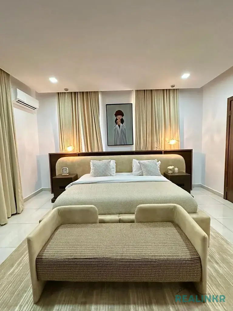 Fully Furnished 2 Bedroom Serviced Apartment