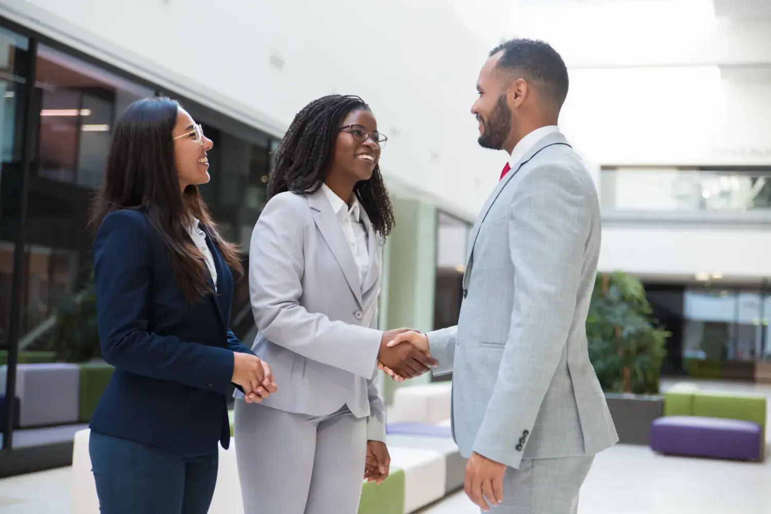 How Realinkr Helps You Sell Property Faster in Nigeria — A Smarter Way to Market Real Estate