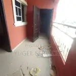 3bedroom Apartment in Bonsaac Asaba For Rent